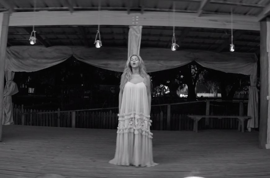 Maria Lucia Hohan: Beyoncé in "Freedom"