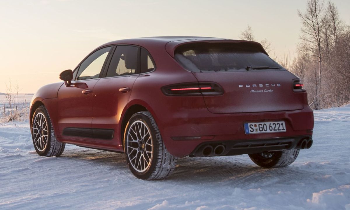 Porsche Macan Turbo Performance Paket 