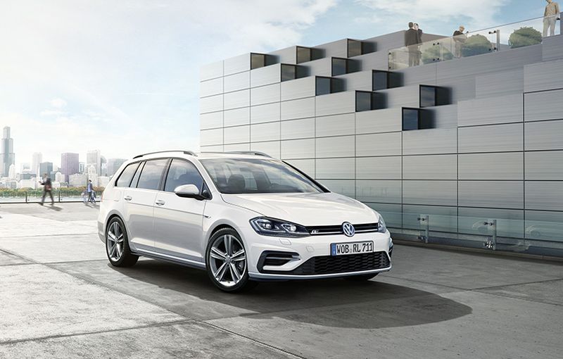 VW Golf Variant R-Line