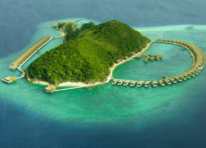 Huma Island Resort & Spa