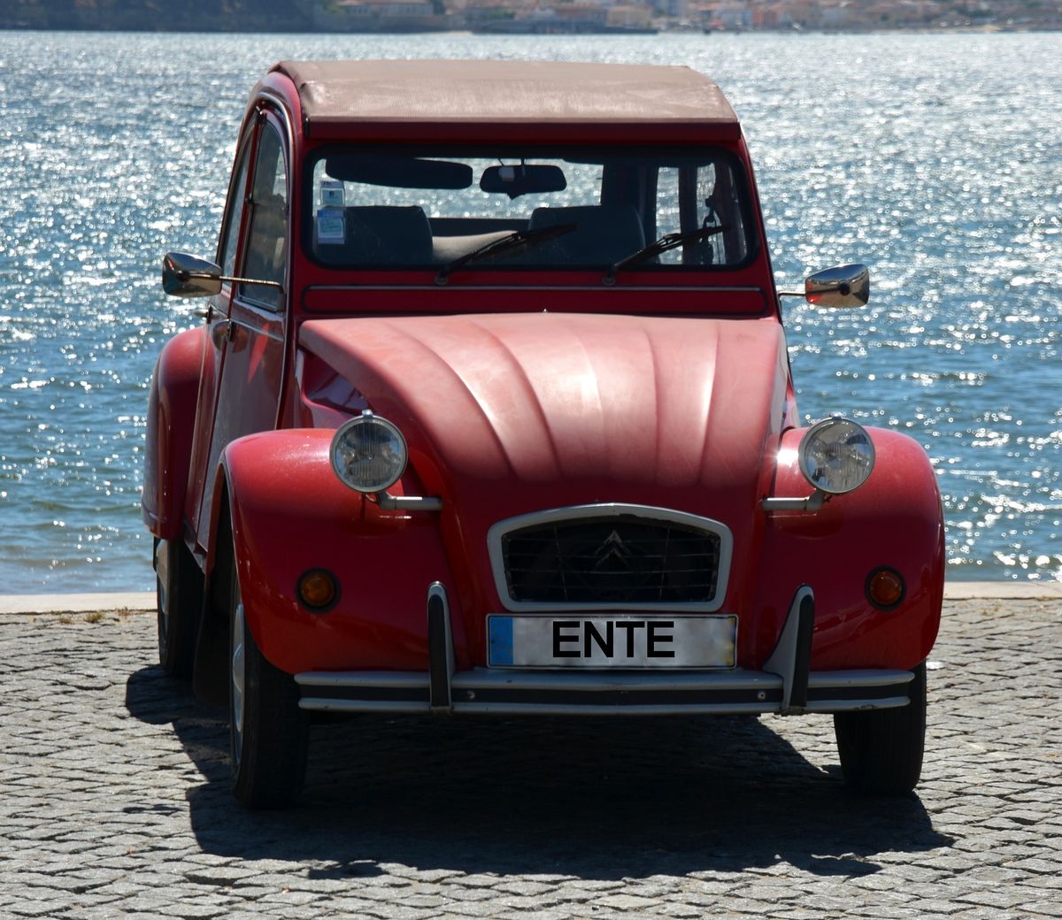 Ente: Citroën 2CV