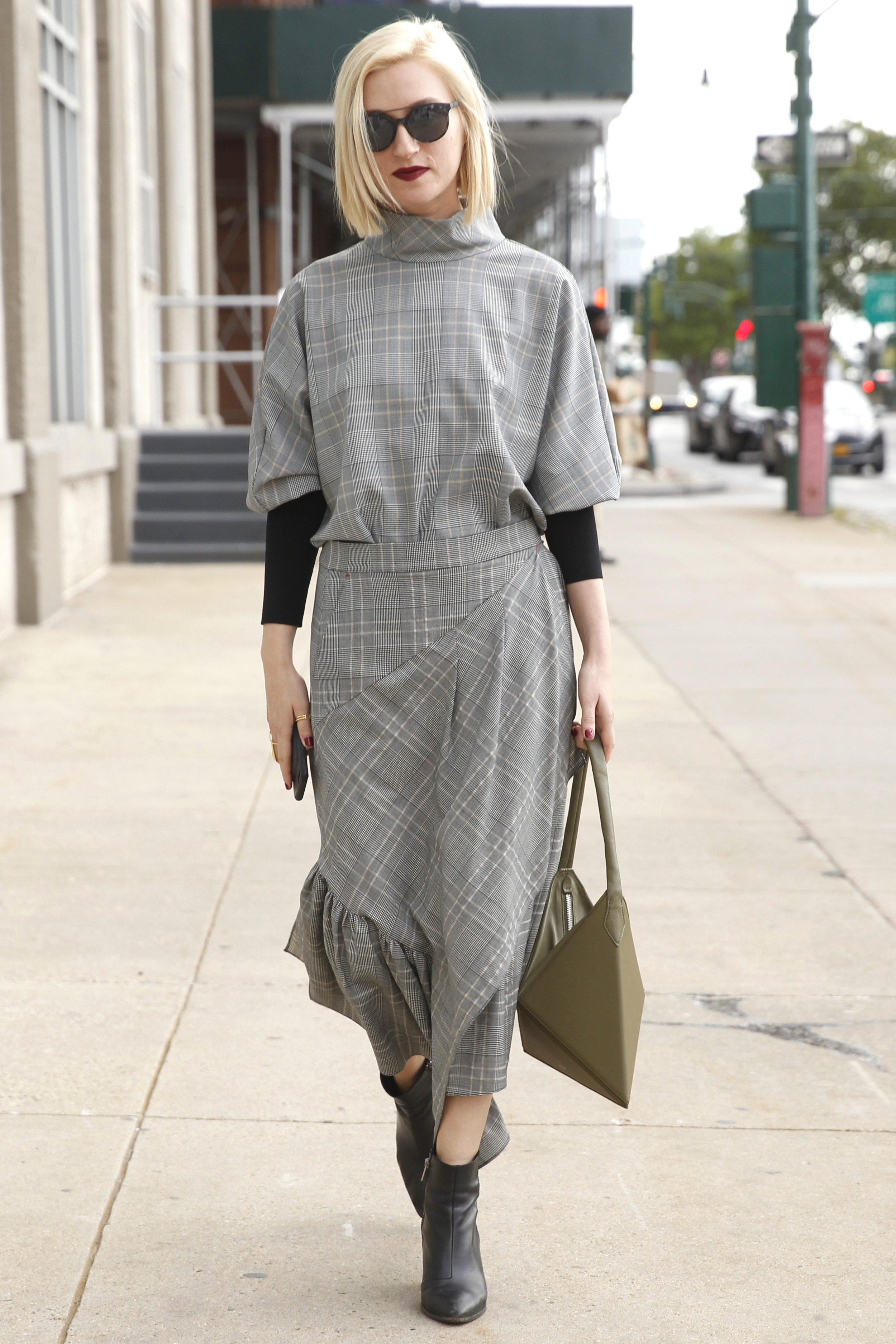 Street Style mit Karo-Kleid aus New York