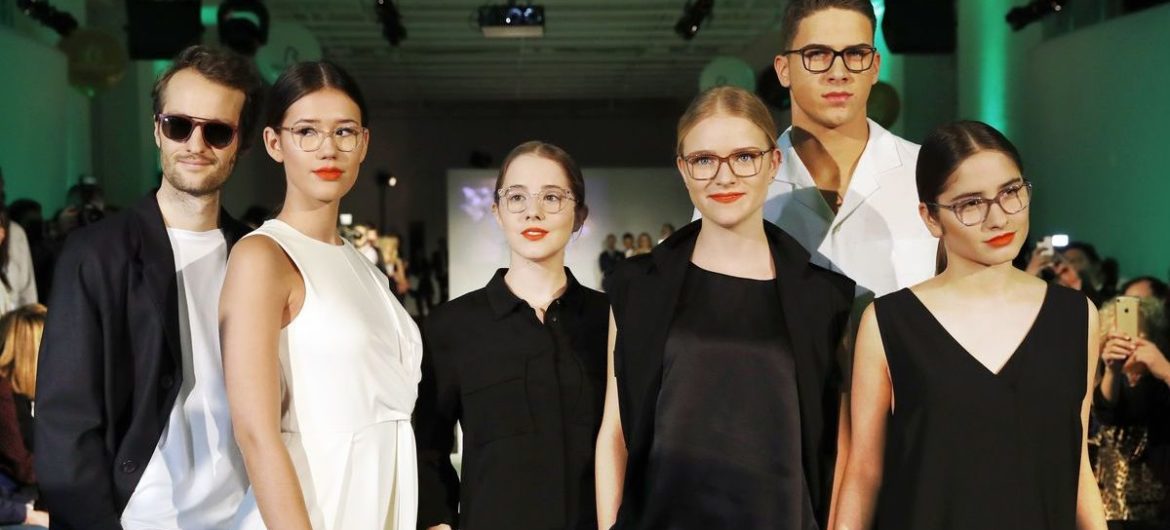 Promi-Kids mit Eyewear-Show in München