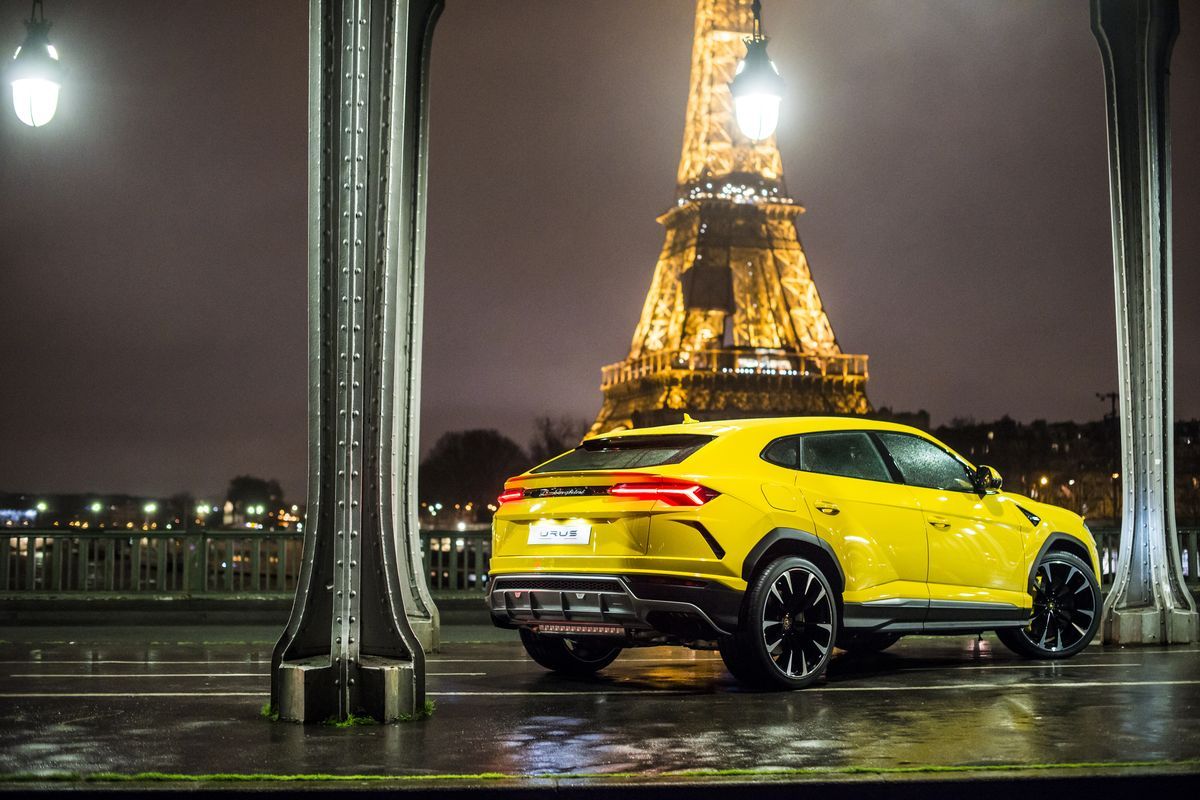 Lamborghini Urus, Paris