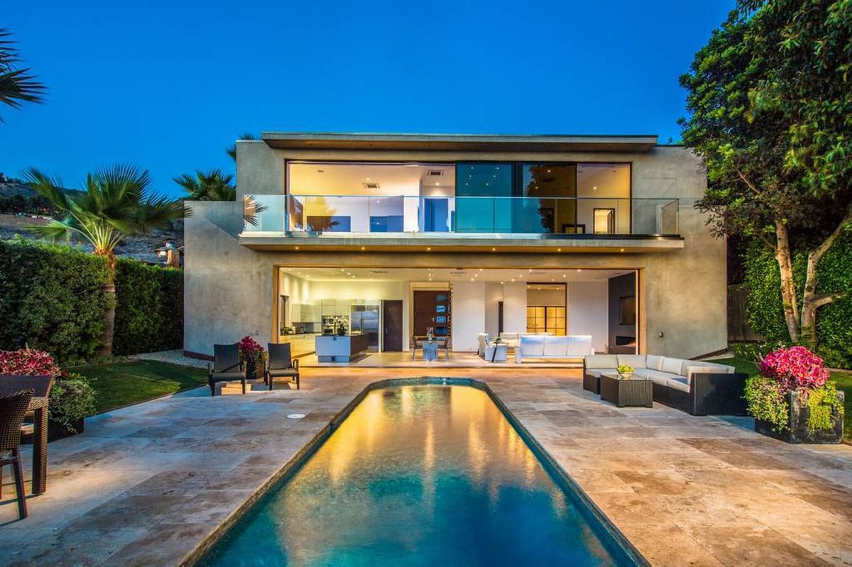 Premium-Immobilie mit prominenter Nachbarschaft für 9,4 Millionen Euro in Malibu 