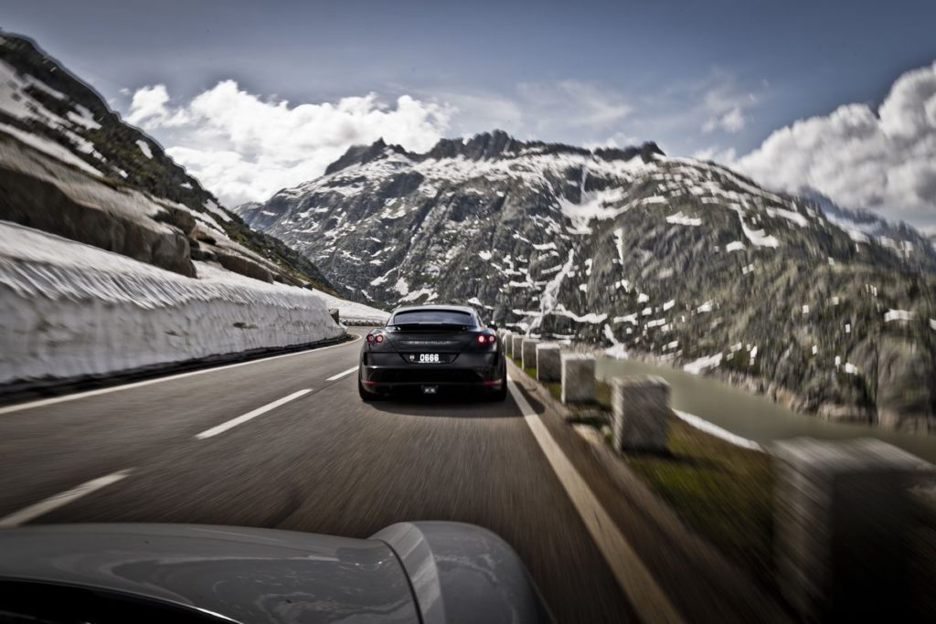Hypercar-Event “Driving Alps”