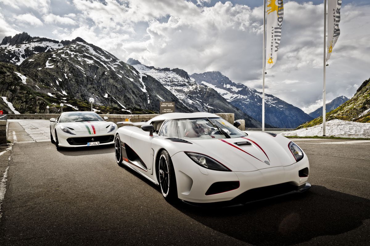 Hypercar-Event “Driving Alps”