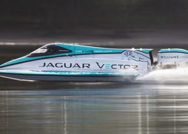Jaguar-Rennboot mit Rekorden