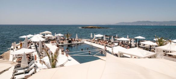 Beach Clubs: Edel chillen auf Mallorca