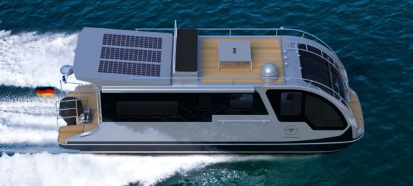 Caravanboat Departure One