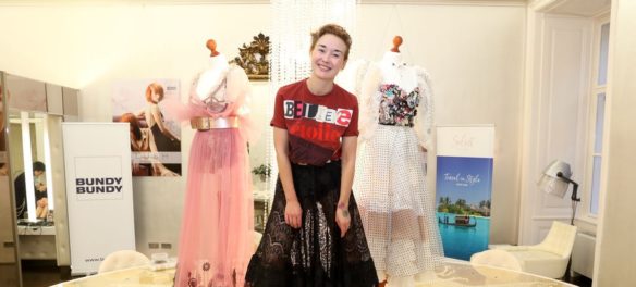 Kleid-Versteigerung aus der Kollektion von Nina Kepplinger