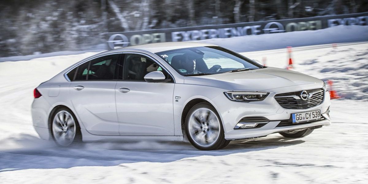 Opel-Fahrtraining im Winter-Testcenter in Thomatal