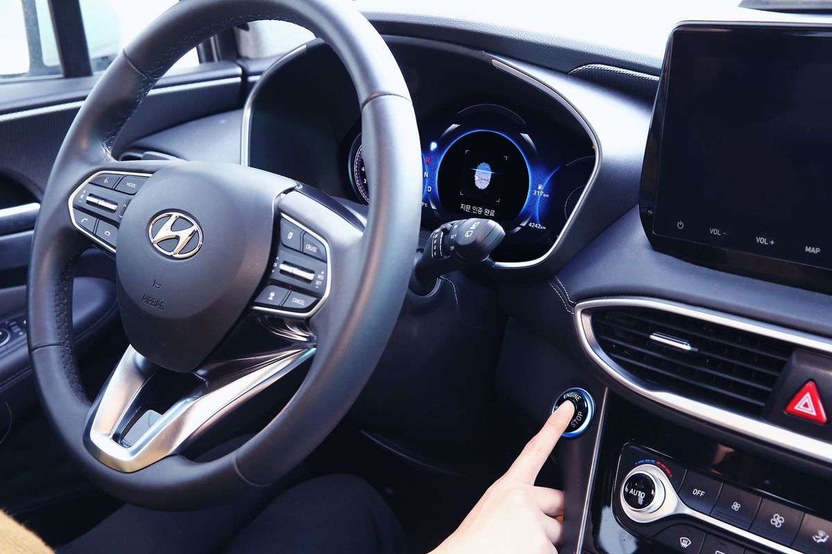 Hyundai hat eine Technolgie entwickelt, mit der sich das Fahrzeug per Fingerabdruck öffnen und starten lässt.
