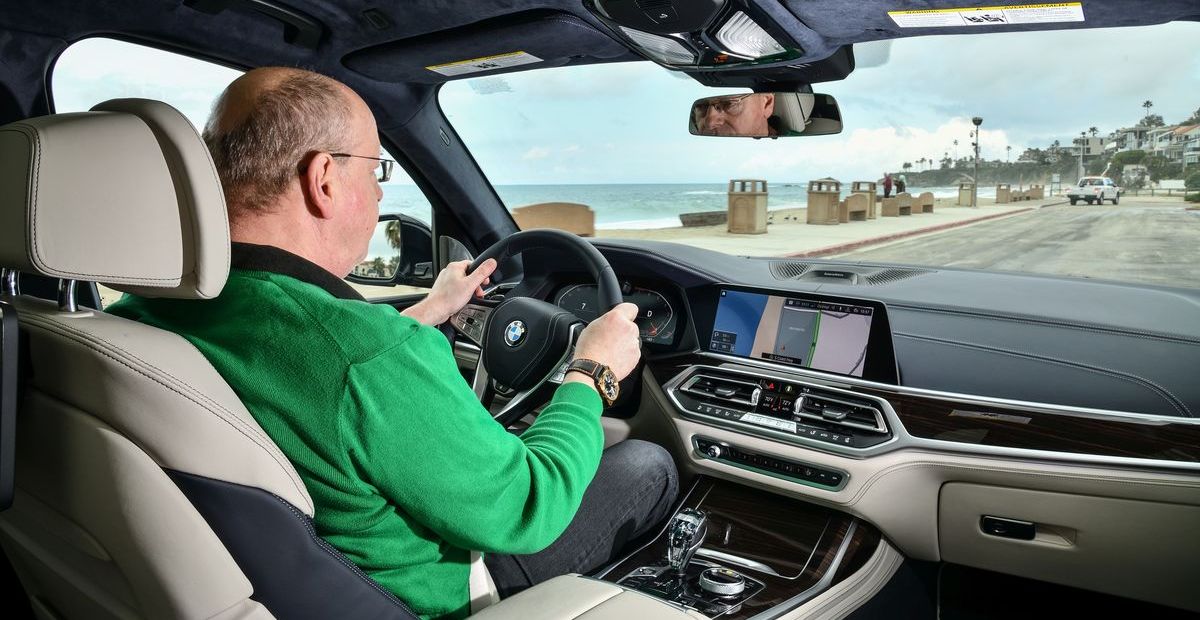 Autor Axel F. Busse im BMW X7