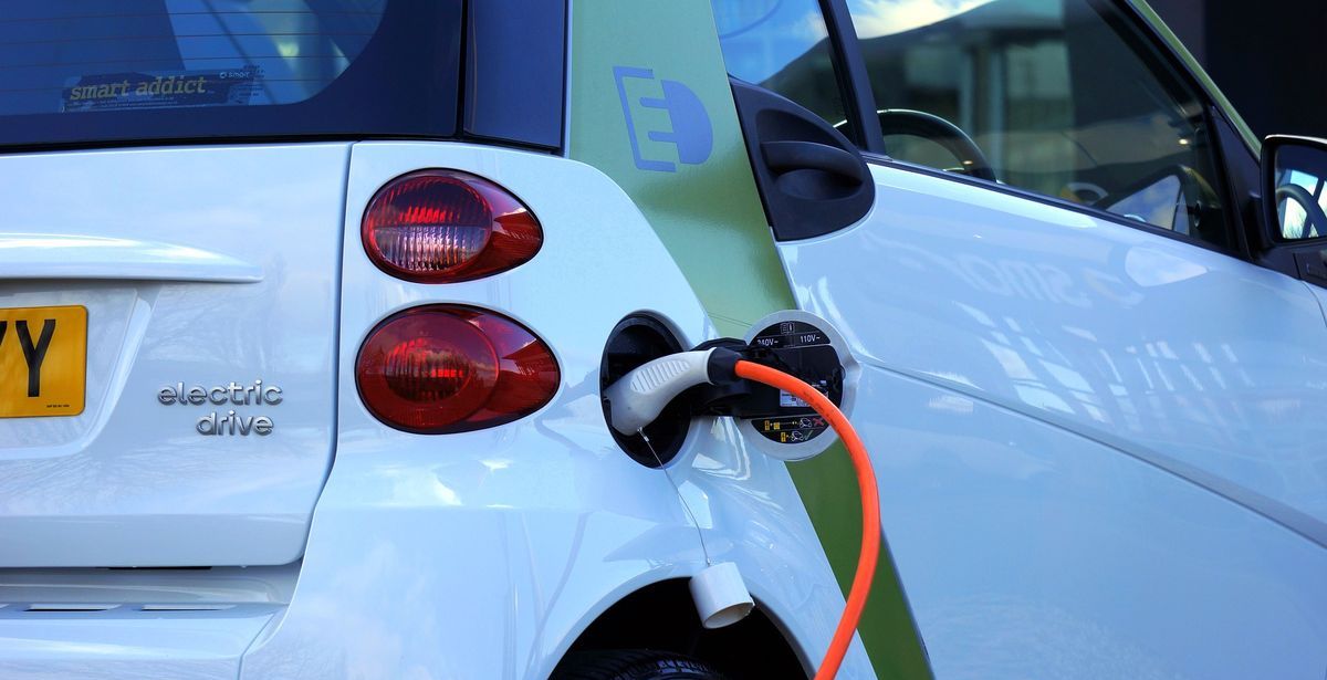 Batterien in Elektroautos: Sollte Natrium das Lithium ersetzen?