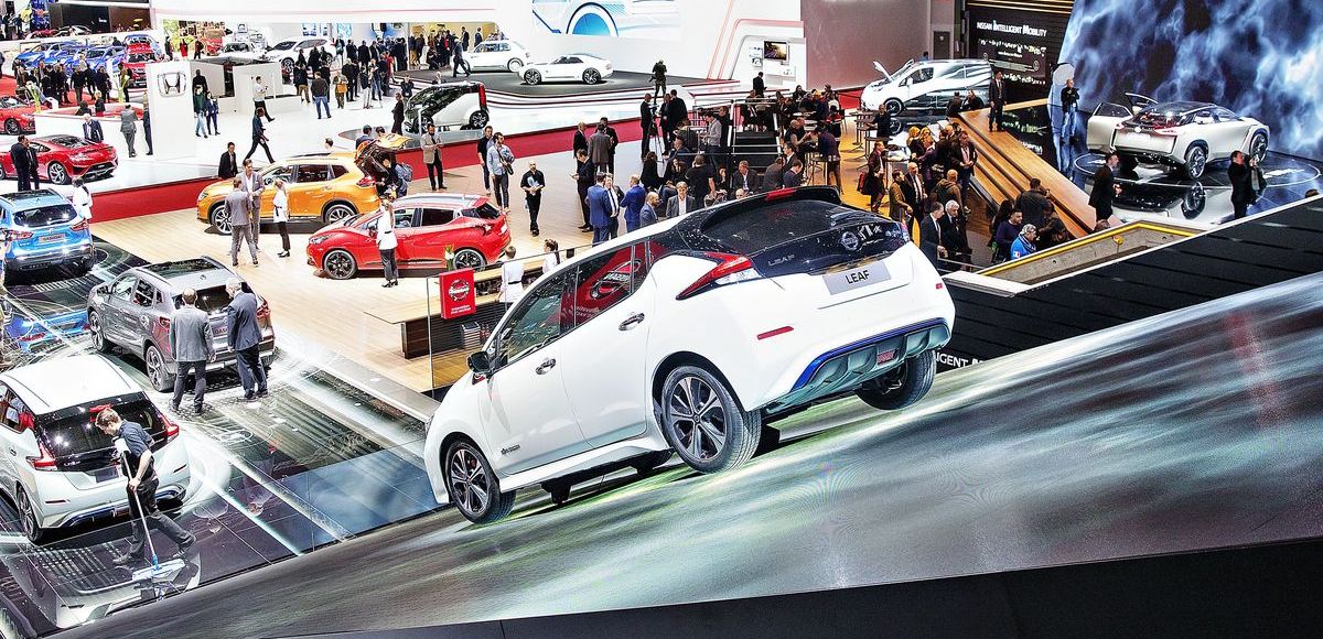 Nissan Leaf auf dem Internationalen Automobil-Salon in Genf (ddp images).