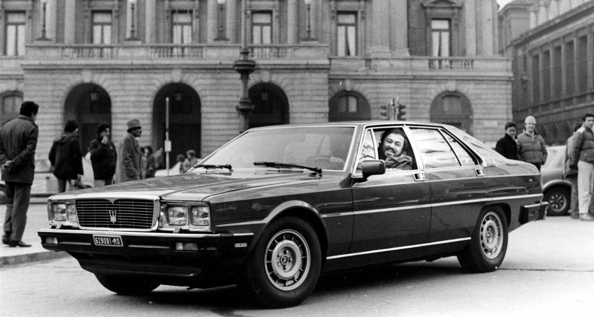 Maserati Quattroporte mit Luciano Pavarotti, 1985