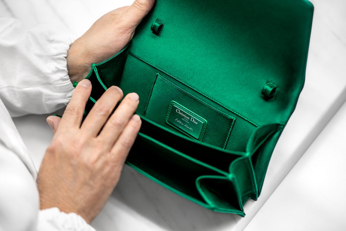 Gem Bag Clutch: Satin-Edelsteintasche von Dior