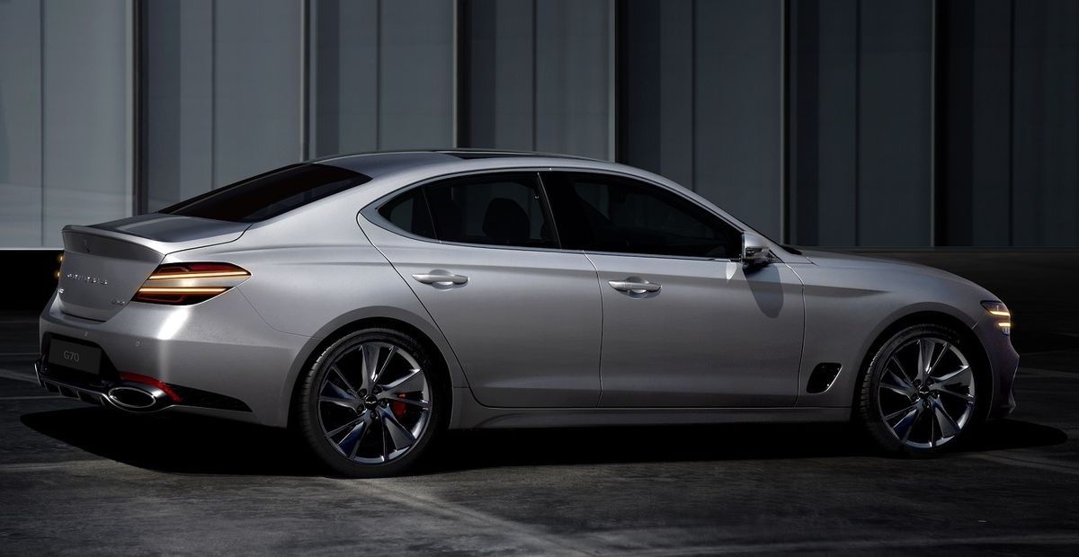 Genesis G70