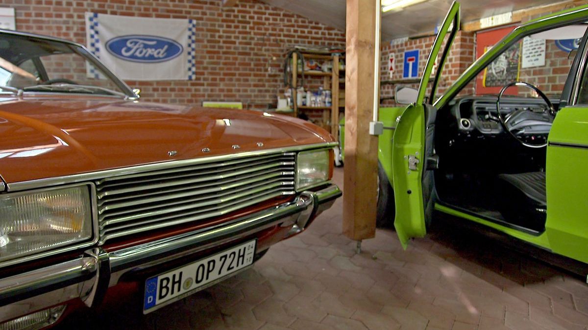 Bettina Schweiger lädt in der SWR-Dokumentation „Das erste Auto – eine Liebe fürs Leben“ in ihr Ford-Granada-Reich ein.