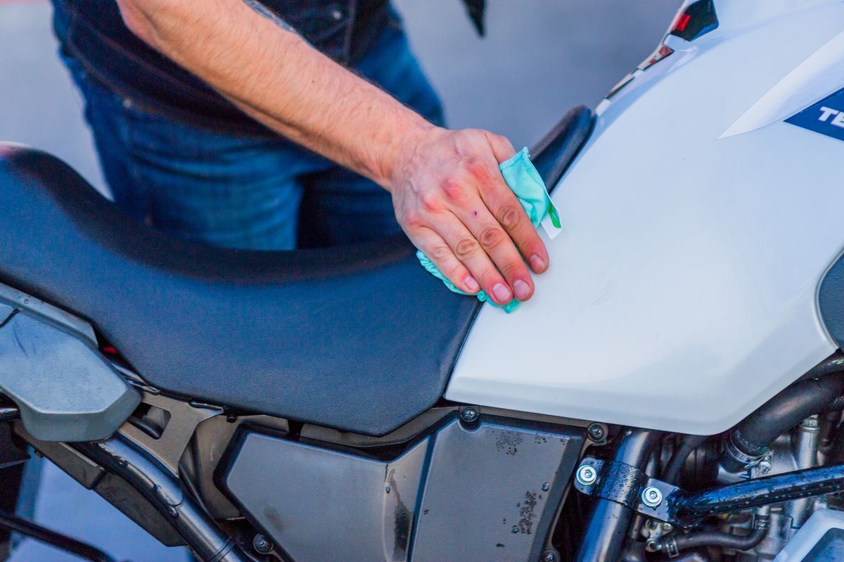 Motorräder - Reinigungstücher entfernen Verschmutzungen ohne Wasser