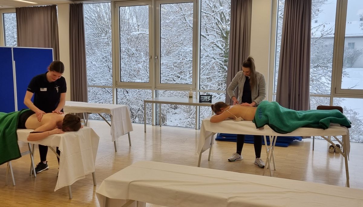 Foto: "Heilende Hände" für hunderte Hockey-Asse.