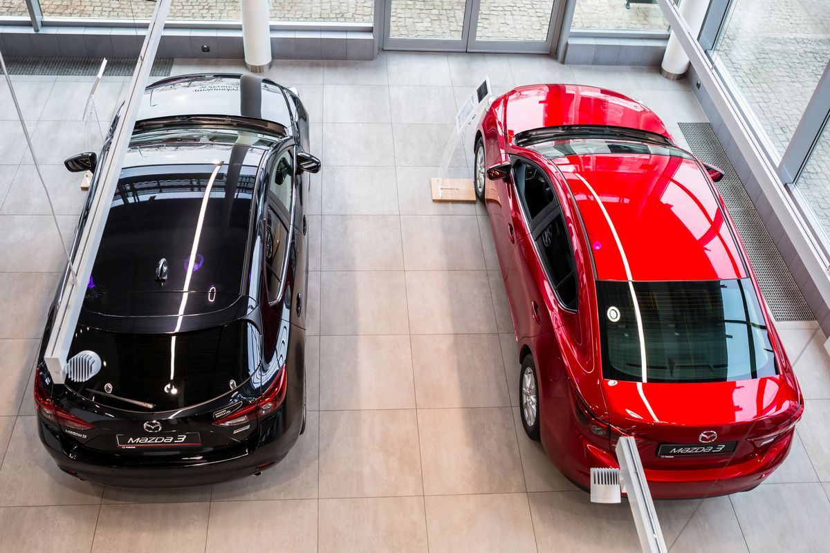 Foto: Showroom von Mazda.