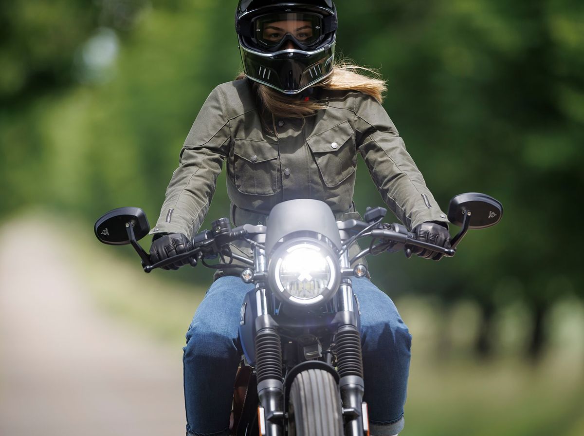 Foto: Die coolen Retro-Wachsjacken für Motorradfahrer.