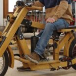 Oichnmoped - 17-Jähriger baut Holz-Motorrad