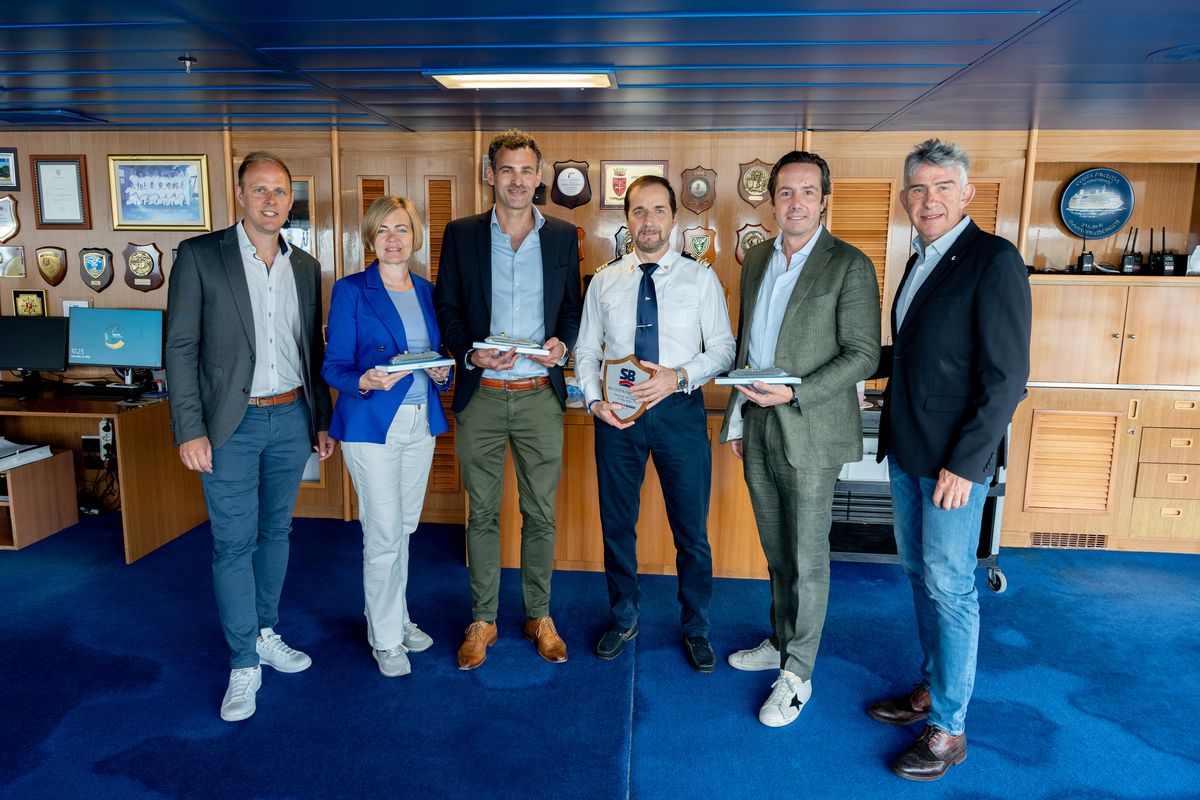 Foto: Costa Favolosa bringt "La Bella Vita" nach Hamburg.