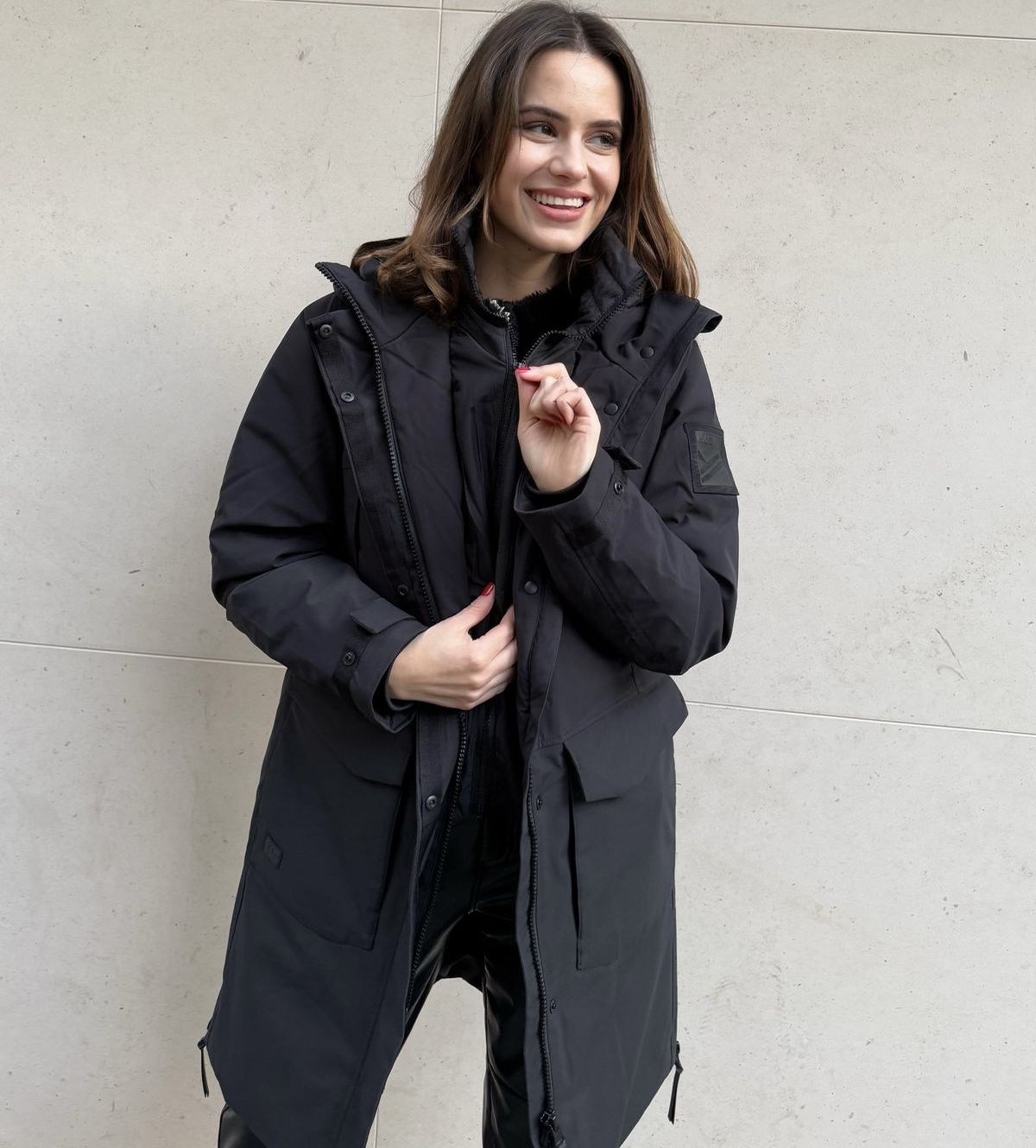 Foto: Minela Fisic testet den Parka von Halti.