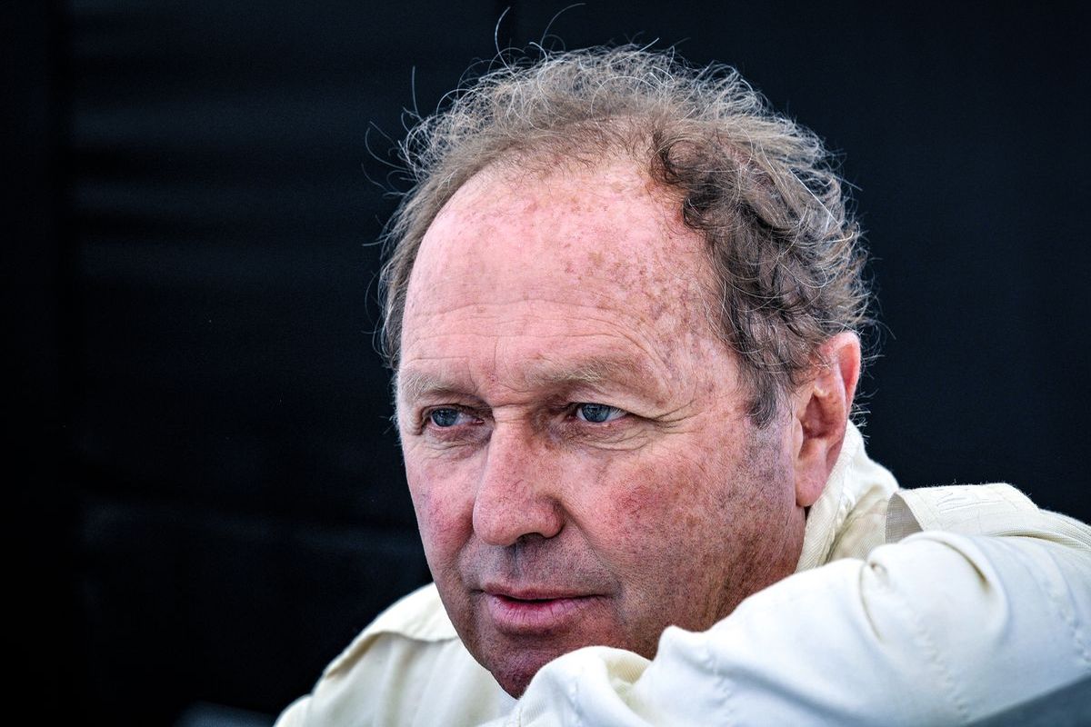 Foto: Jochen Mass: Le-Mans-Sieger und Mercedes-Legende verstorben.