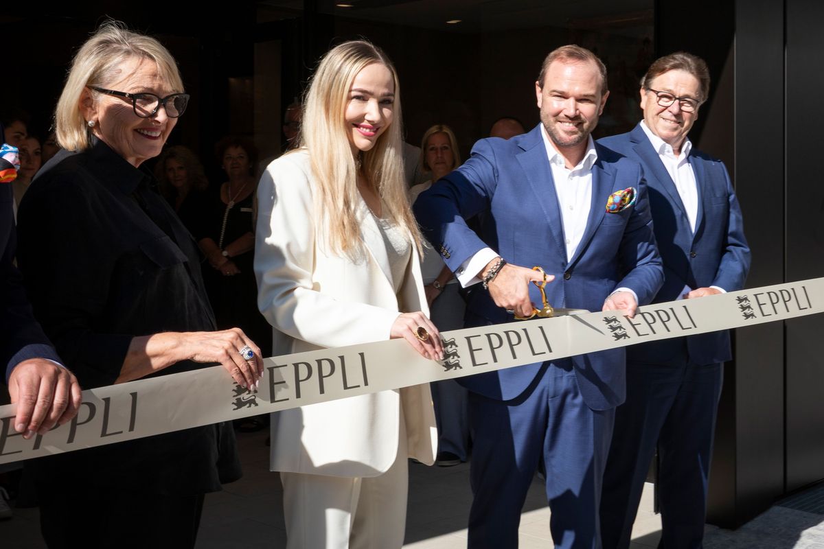 Gabriele M. Eppli, Katharina A. M. Eppli, Ferdinand B. Eppli, Franz Eppli.