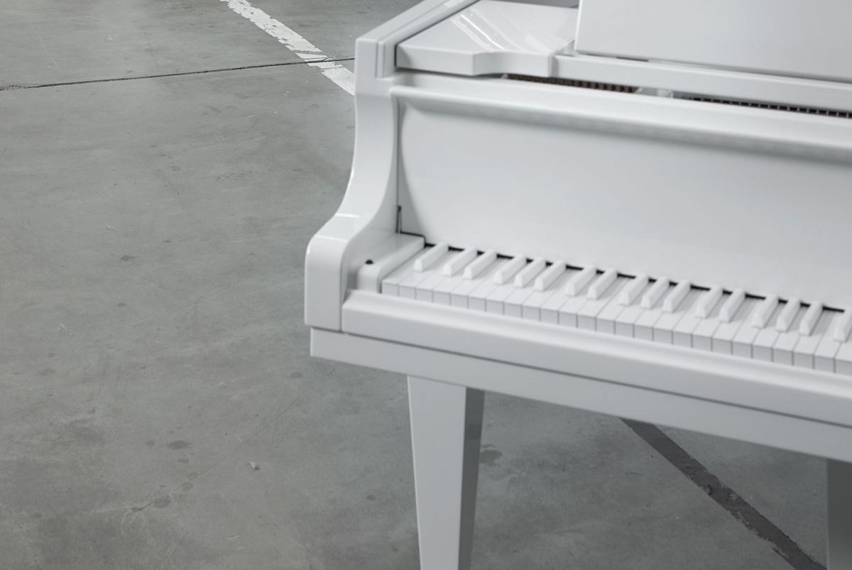 Black & White - Bentley Flying Spur Speed x Steinway Piano