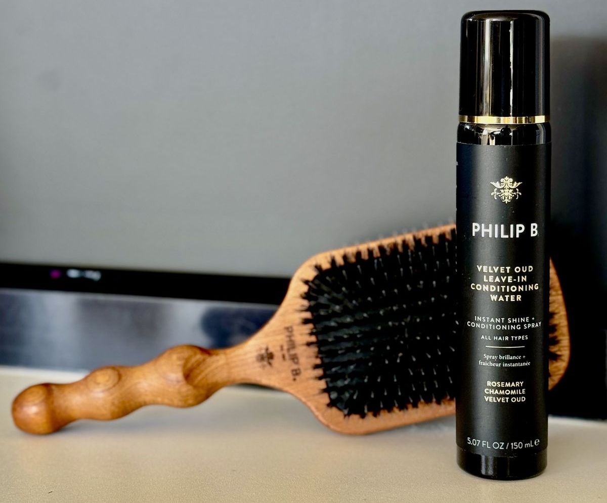 Velvet Oud Leave-In Conditioning Water