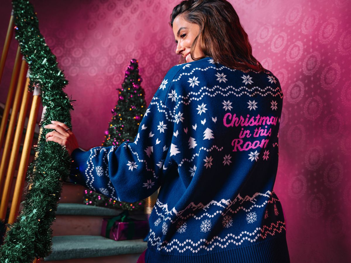 Vanessa Mai - Christmas Sweater nach einem Tag ausverkauft