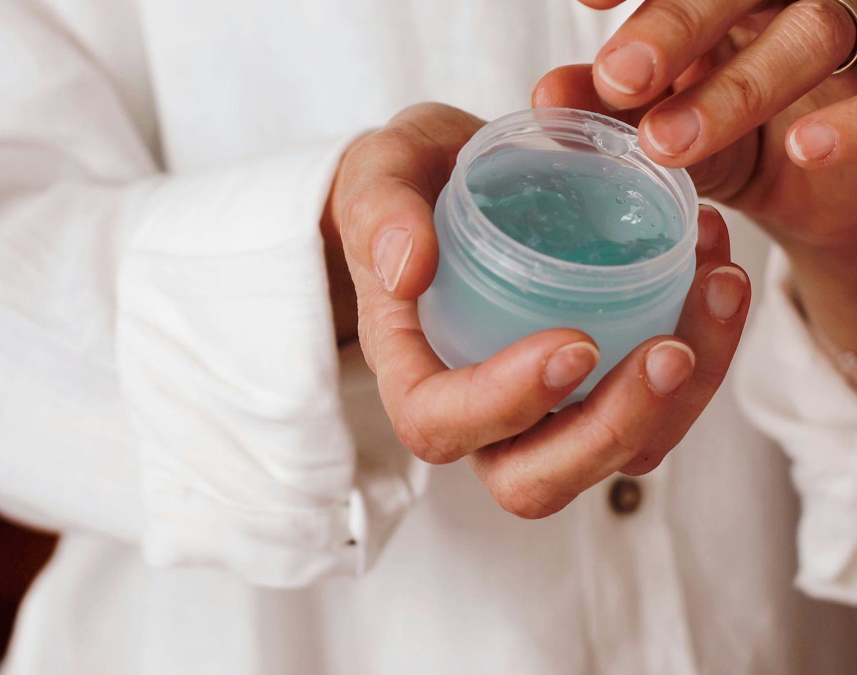 Beauty-Trends: Expertin warnt vor viralen TikTok- und Reddit-Hacks