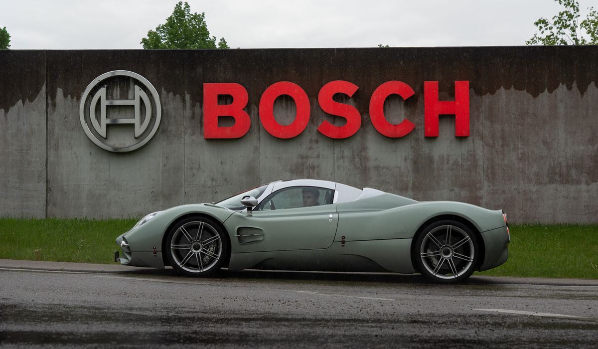 Pirelli, Pagani und Bosch testen Cyber-Gummis