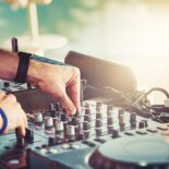 OkSoberfest Berlin 2026 - DJ Tomekk scratcht alkoholfrei Berlin