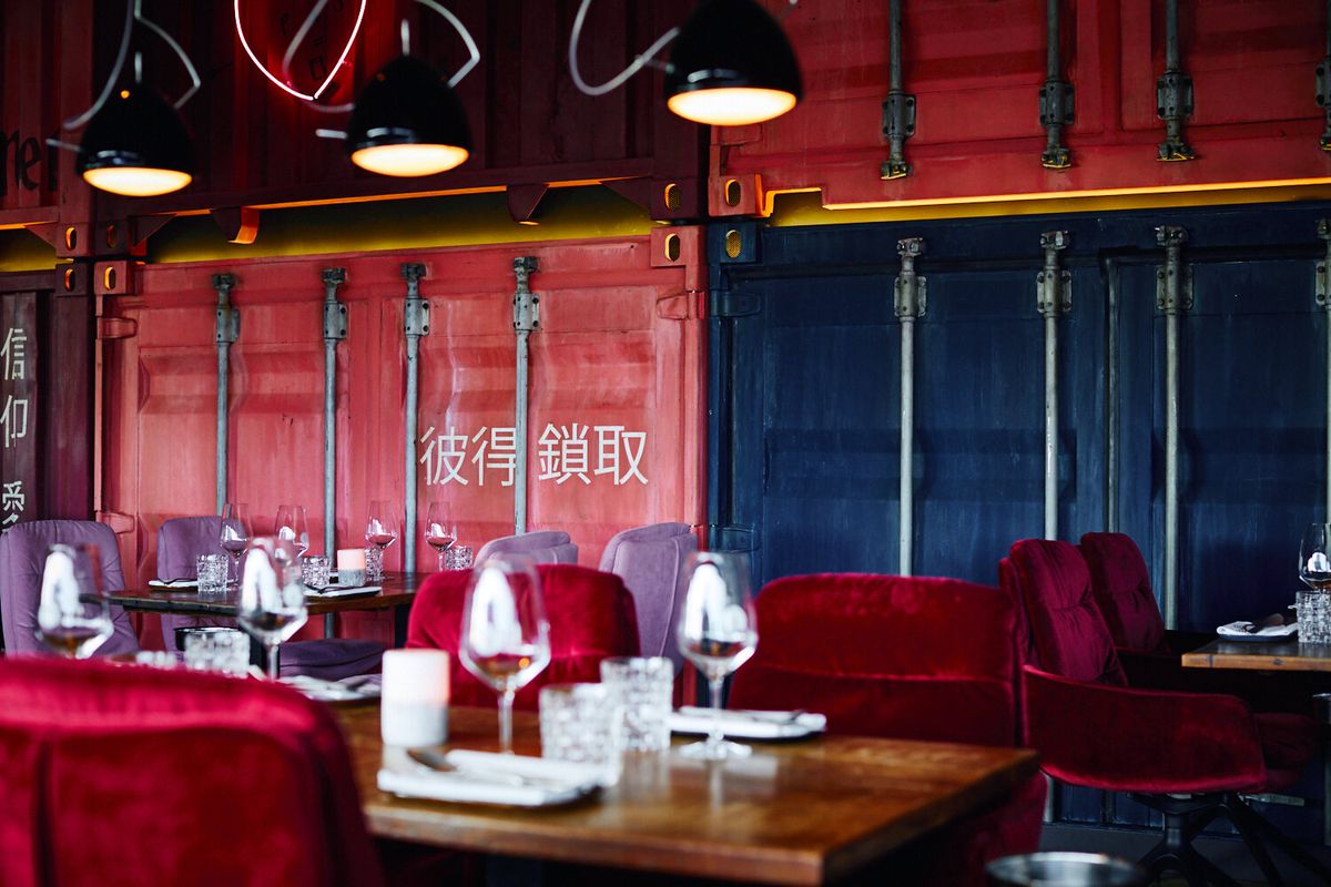 Restaurant "Am Kai" - besonderes Jubiläum in Hamburg