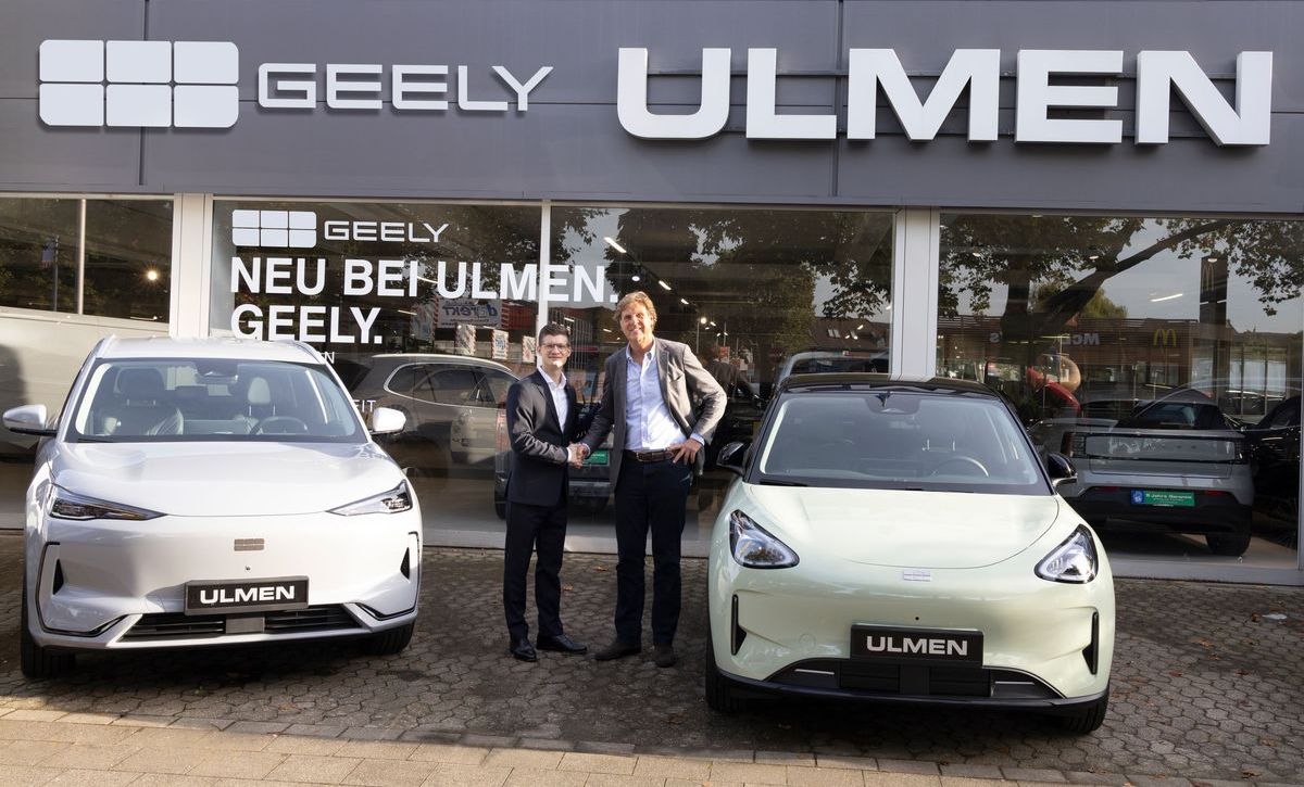 Philipp Hempel (Executive Director, Geely Auto Deutschland GmbH) und Dr. Klaus Gutberlet (Geschäftsführender Gesellschafter, Ulmen Düsseldorf).