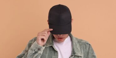 Caps
