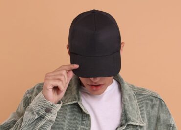 Caps