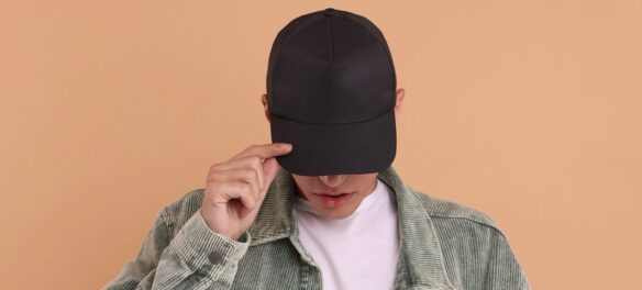 Caps